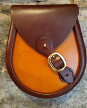 Herd of Sporrans - Handcrafted Tan & Chestnut Brown Side Buckle Leather Lomond Sporran